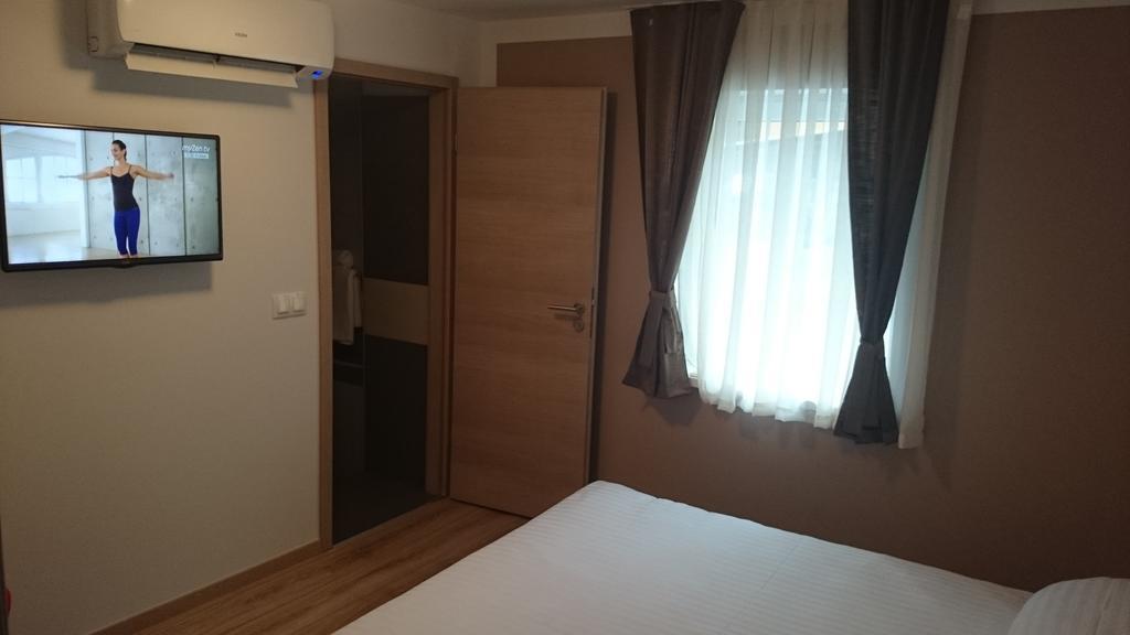 Sweet Dreams Rooms And Apartments Postojna Habitación foto